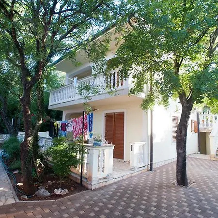 Apartment Marinko Povile