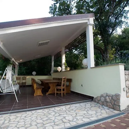 Apartment Marinko Povile